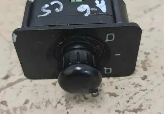 Audi A6 S6 C5 4B Wing mirror switch
