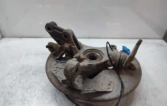 Front wheel hub