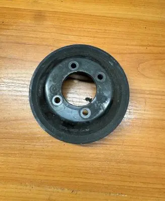 BMW 7 E38 Water pump pulley 1436590