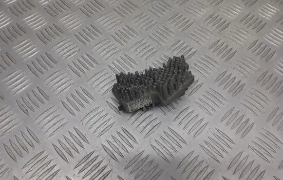 Mercedes-Benz E W210 Heater blower motor/fan resistor 2108208210