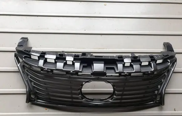 Lexus ES 300h Front bumper upper radiator grill 5311133440