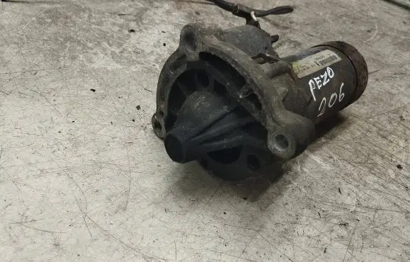 Peugeot 206 Starter motor D6RA572 22190140AN