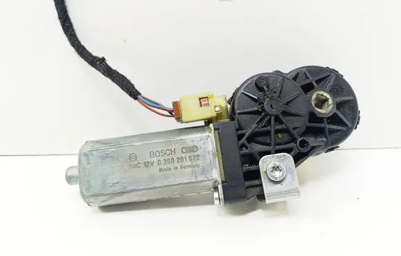 BMW 7 E65 E66 Seat adjustment motor 0390201972