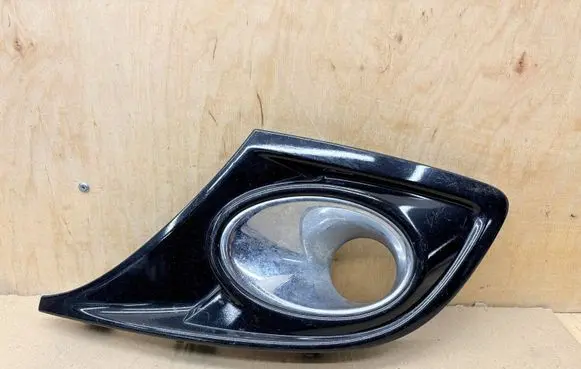Renault Megane III Front bumper lower grill 623836593R