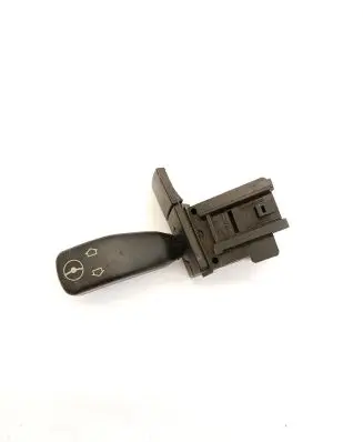 BMW 5 E39 Steering wheel adjustment switch 8373901