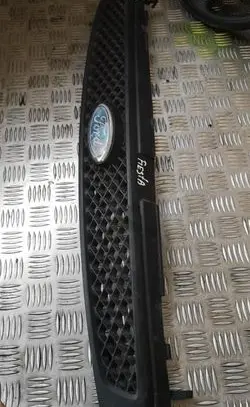 Ford Fiesta Front grill 2s618200