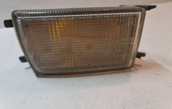 Volkswagen Golf III Front indicator light 1H0953156D 8580501