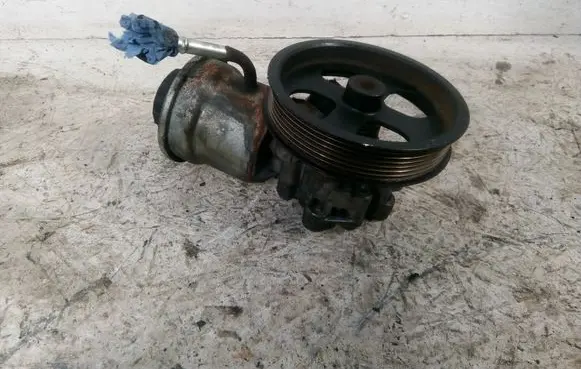 Toyota Corolla Verso AR10 Power steering pump 4431005120