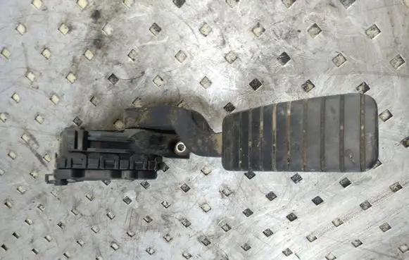 Renault Laguna II Accelerator throttle pedal 8200003392