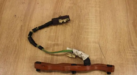 Jaguar XF EUR ISO radio connector 