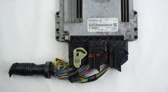 Ford Focus Engine control unit/module CV6Q12A650CA