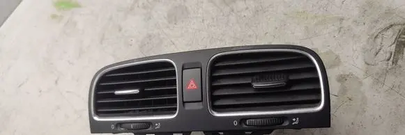 Volkswagen Golf VI Dash center air vent grill 5K0819728N