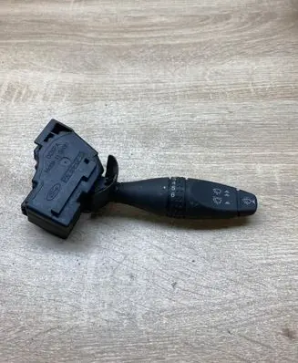 Ford Focus Wiper control stalk 98AG17A553BC