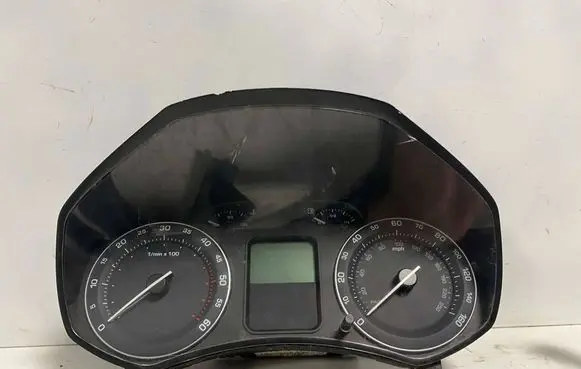 Skoda Octavia Mk2 (1Z) Speedometer (instrument cluster) 1Z0920910D A2C53032532 1053285