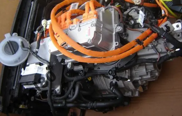 Volkswagen e-Golf Engine EAG