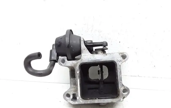 Volvo V60 EGR valve 30774746