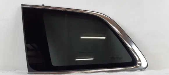 Volvo XC90 Rear side window