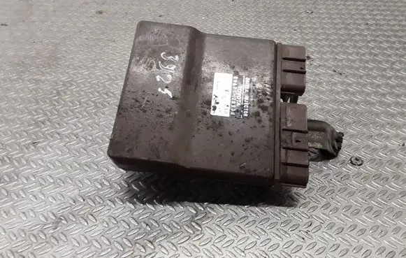 Toyota Corolla E120 E130 Fuel injection control unit/module 8987120030 1310001041