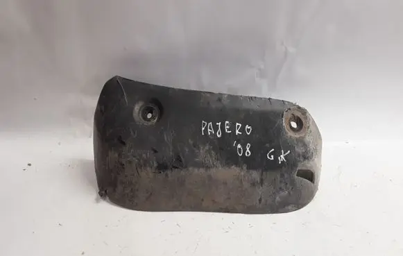 Mitsubishi Pajero Rear mudguard 7654A005 7654A005LH