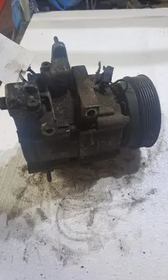 Hyundai Trajet Air conditioning (A/C) compressor (pump) HS18