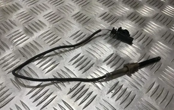 Volvo S60 Exhaust gas temperature sensor 31431048 1437040409607