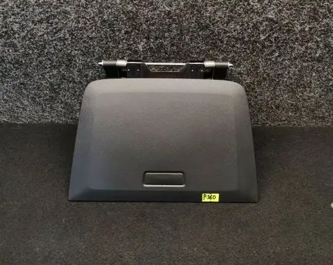 Volkswagen Golf Sportsvan Glove box 517857922E