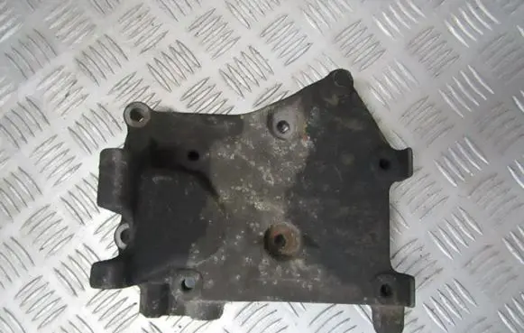 Nissan Primera Engine mounting bracket 11910bm700