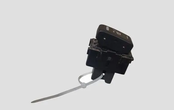Nissan X-Trail T30 Seat heating switch