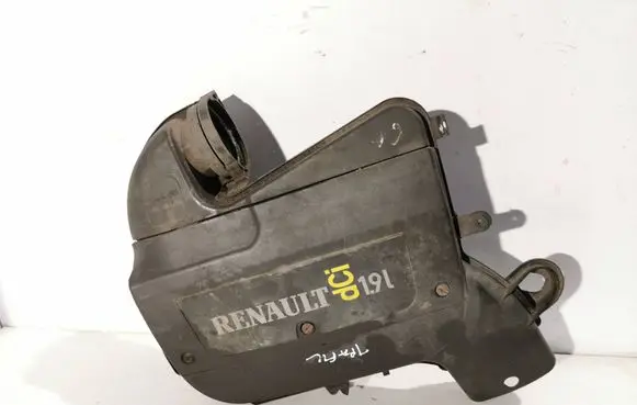 Renault Trafic II (X83) Air filter box 7700114532 8200325553