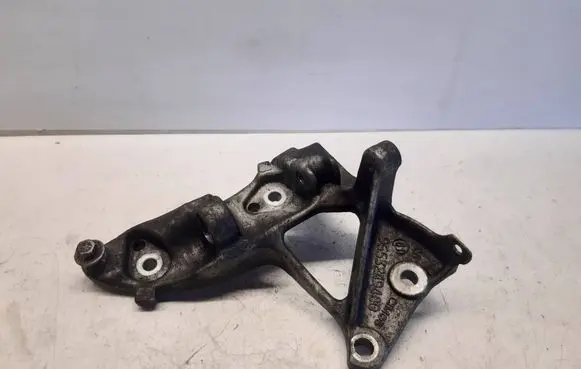 Volkswagen Golf VI Generator/alternator bracket 9653249480
