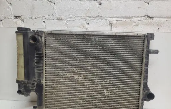 BMW 5 E34 Coolant radiator