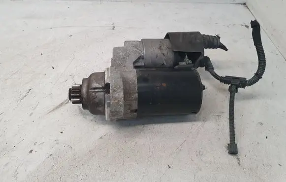Seat Altea XL Starter motor 02T911023