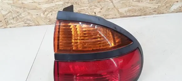 Renault Laguna I Rear/tail lights 7700420123