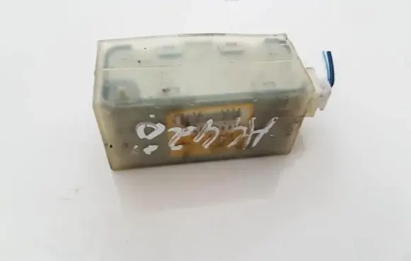 Mitsubishi Outlander Airbag deployment crash/impact sensor mr587735 w2t10671