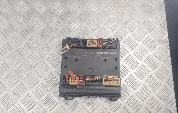 Volkswagen Polo III 6N 6N2 6NF Comfort/convenience module 6Q1937049B S1S31 5WK48212