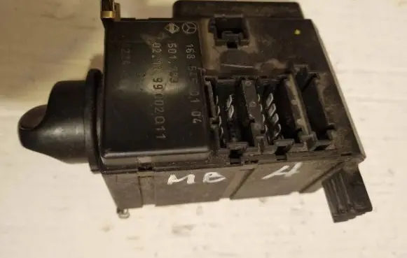 Mercedes-Benz A W168 Light switch A165450104 501733 121199C02011