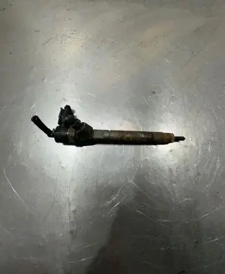 Mercedes-Benz C W203 Fuel injector 0445110121