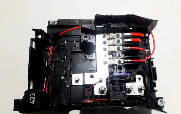 Volkswagen Touareg I Fuse box set 7l0937548c