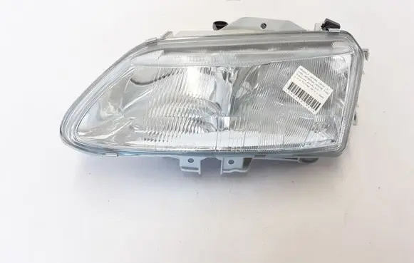 Renault Laguna I Headlight/headlamp 7701038261