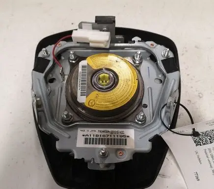 Mazda 6 Steering wheel airbag GS1G57K00 T93402A