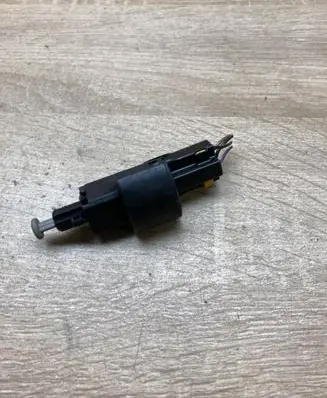Opel Astra G Brake pedal sensor switch 09132299