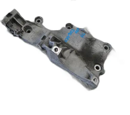 Volkswagen Golf V Engine mount bracket 03G903143A