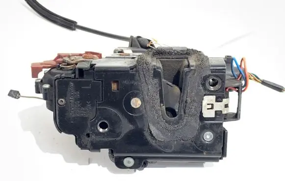 Skoda Fabia Mk1 (6Y) Front door lock 3B1837015AR