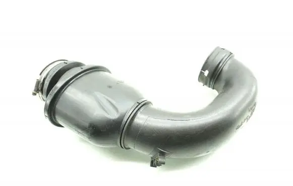 Volvo V70 Air intake hose/pipe 30757872