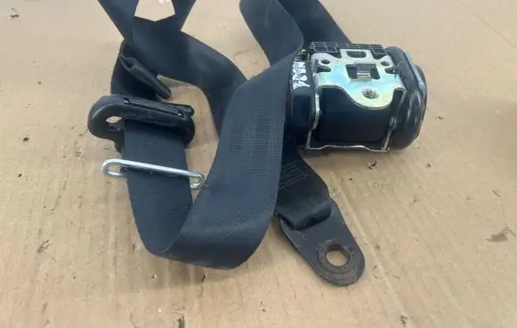 Ford S-MAX Front seatbelt 004L000 605274100