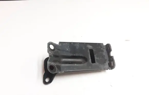 Volvo S80 Radiator mount bracket