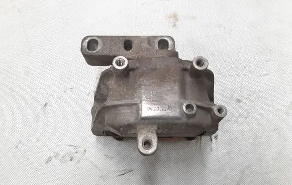 Volkswagen Golf SportWagen Engine mount bracket 1K0199262CN