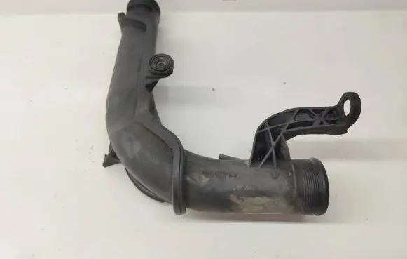 Intercooler hose/pipe