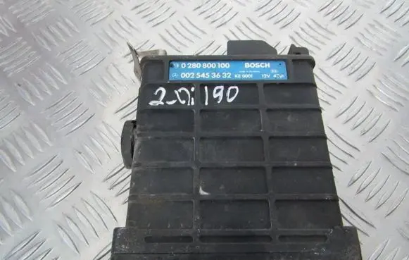Mercedes-Benz 190 W201 Engine control unit/module 0280800100 0025453632