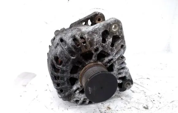 Renault Trafic II (X83) Generator/alternator 8200404459G 2542966G TG15C058
